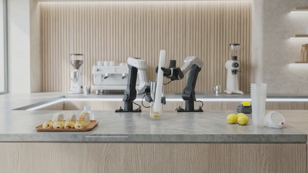 Combining high-performance force control with precise motion control, A1Z achieves ±0.1 mm repeatability. From gently handling delicate cakes and pouring coffee steadily to performing fine soldering tasks, A1Z demonstrates precise, stable motion control across a range of applications.